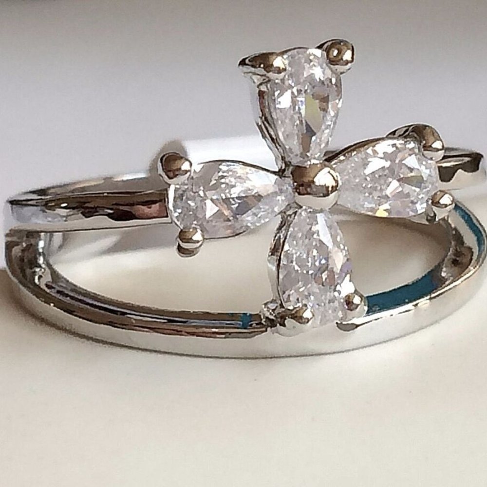 Flower Cocktail Ring Size 9 Cross Pear Cut Cubic Zirconia Silver RhodiumPlated